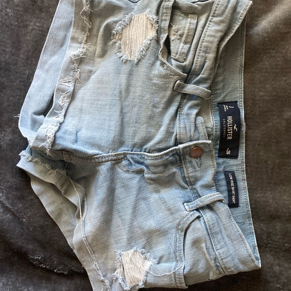 Hollister Low Rise Jean Short Shorts